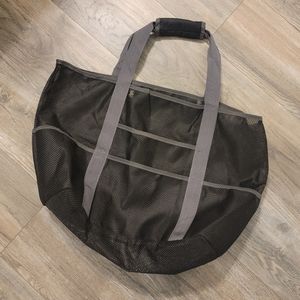 NWOT black and grey mesh beach bag with multiple pockets